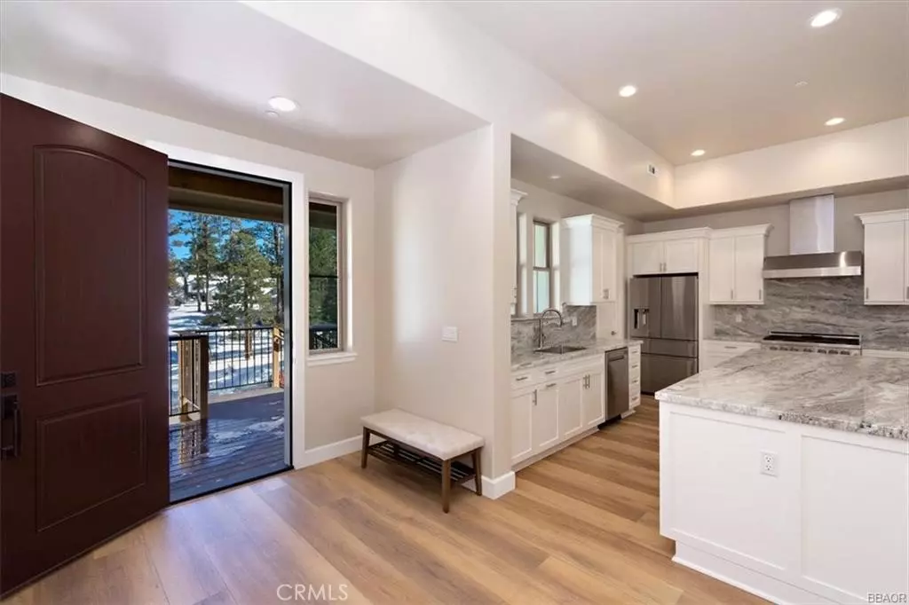 Big Bear Lake, CA 92315,801 Pine Meadow CT