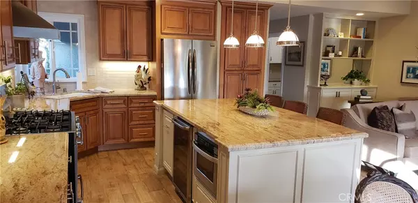 Lake Forest, CA 92630,24302 Ponchartrain LN