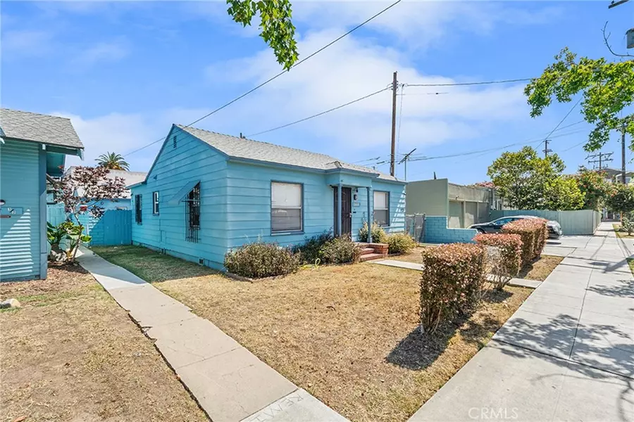 1721 1723 E 5th ST, Long Beach, CA 90802