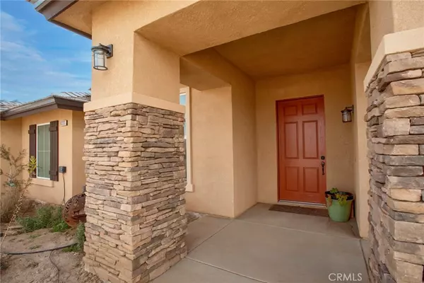 Phelan, CA 92371,9223 Mesquite ST