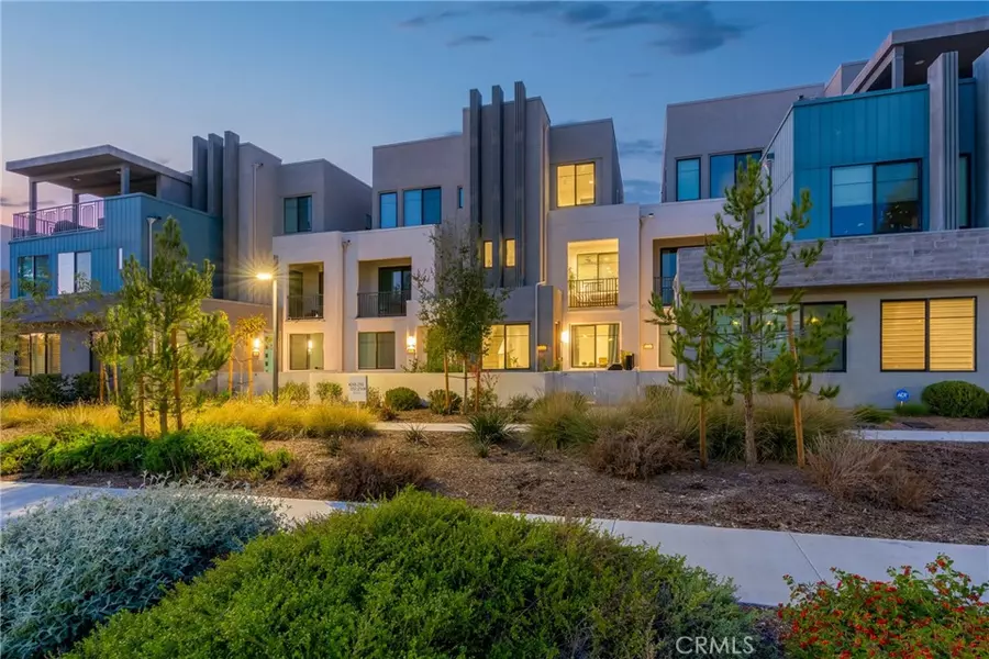 252 Novel, Irvine, CA 92618