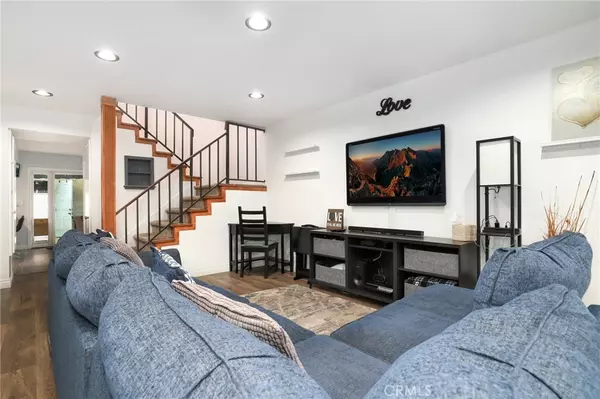 South Gate, CA 90280,5950 Imperial HWY #89