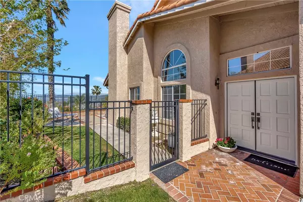 709 S Palomino LN, Anaheim Hills, CA 92807