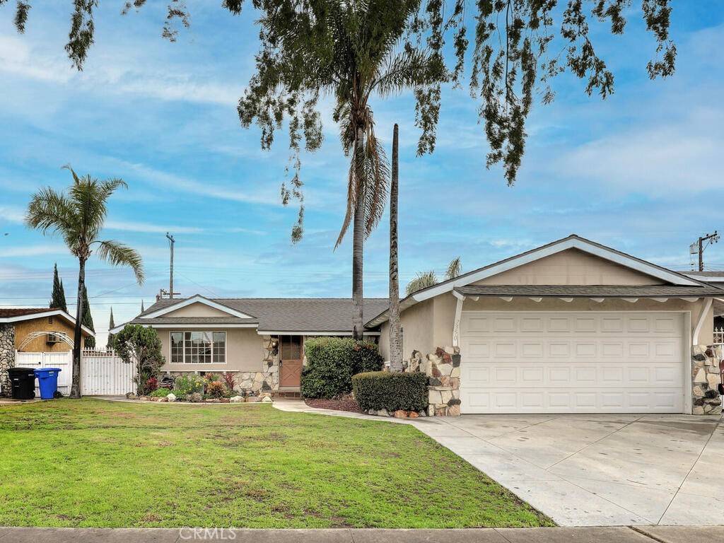 7350 Thunderbird LN, Stanton, CA 90680