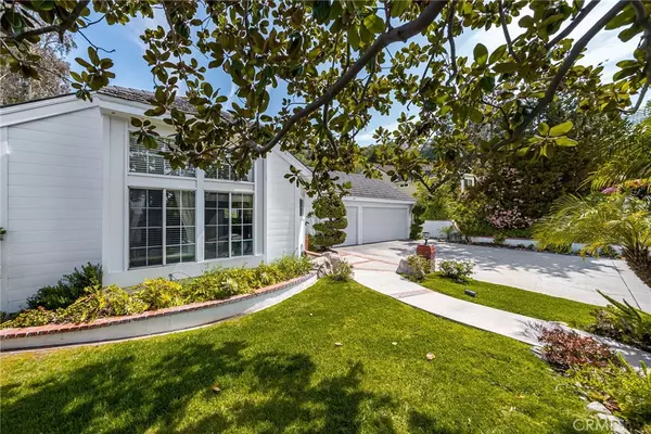 Anaheim Hills, CA 92807,592 S Andover DR