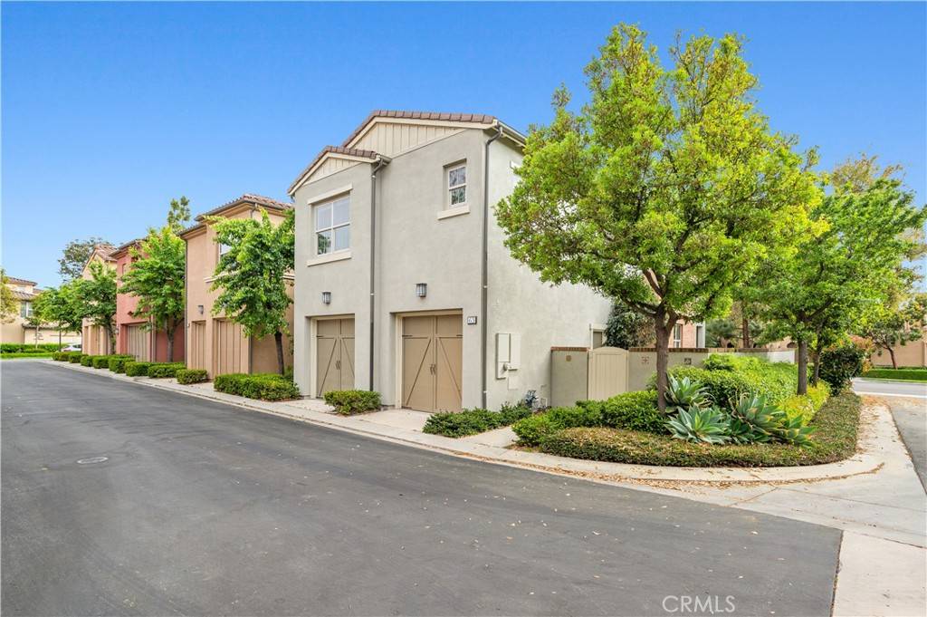 Irvine, CA 92618,63 Homeland