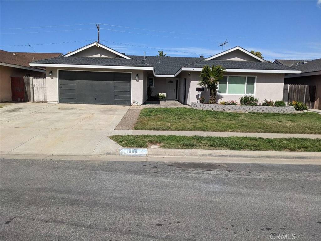 19861 Carmania LN, Huntington Beach, CA 92646