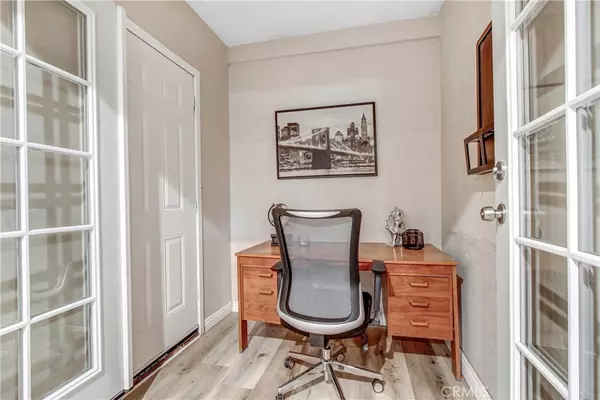 Lake Balboa, CA 91406,16650 Wyandotte ST