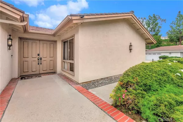 Anaheim Hills, CA 92807,6523 E Via Arboles