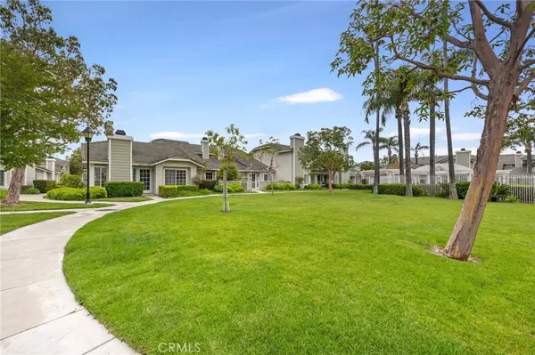 Anaheim, CA 92801,2033 62 W hartford PL W #62