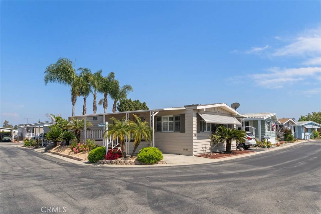 1001 W Lambert RD #SPC 129, La Habra, CA 90631