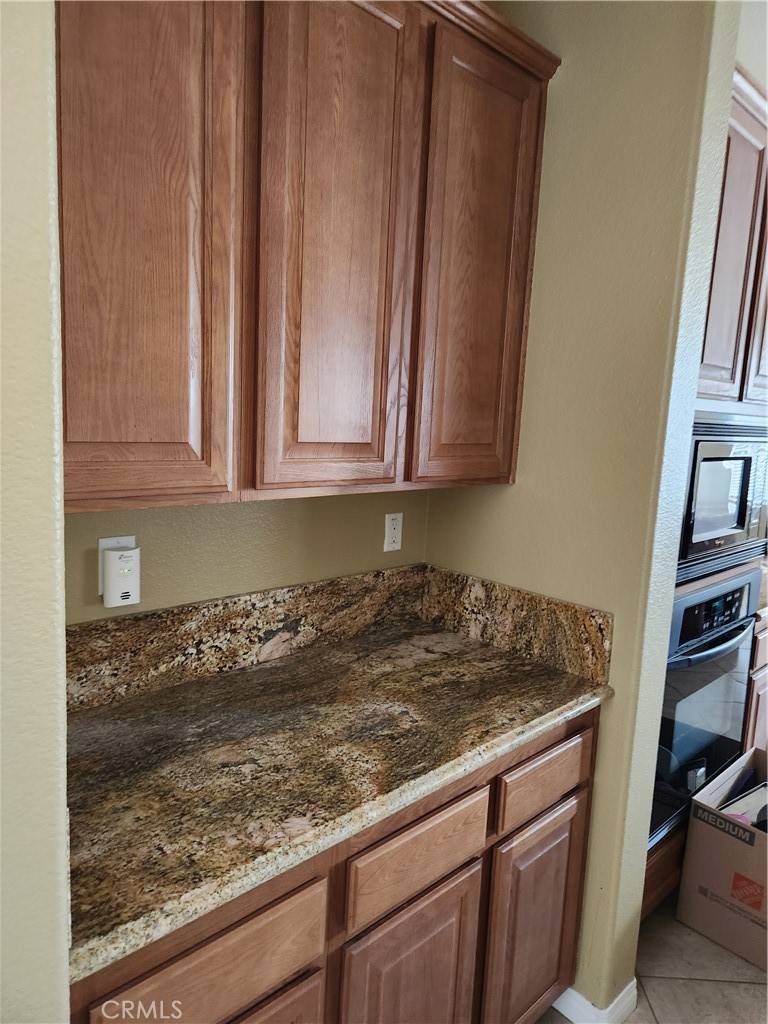 Riverside, CA 92503,16166 Devore CIR