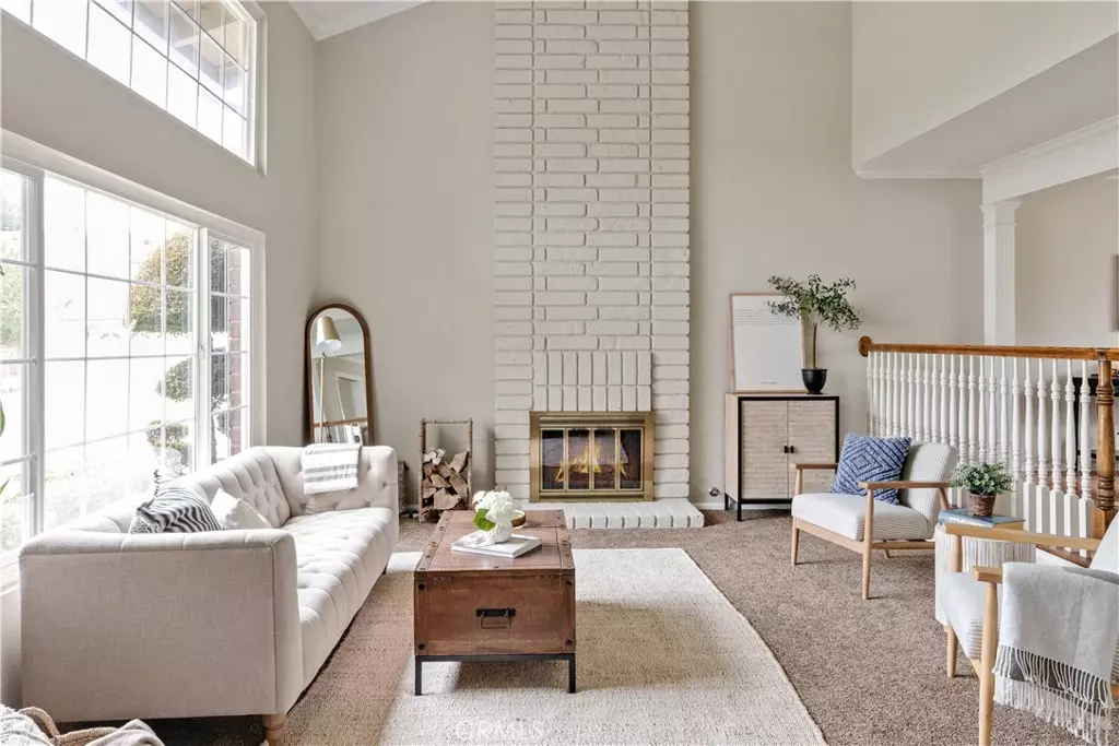 Anaheim Hills, CA 92807,910 S Joliet CIR