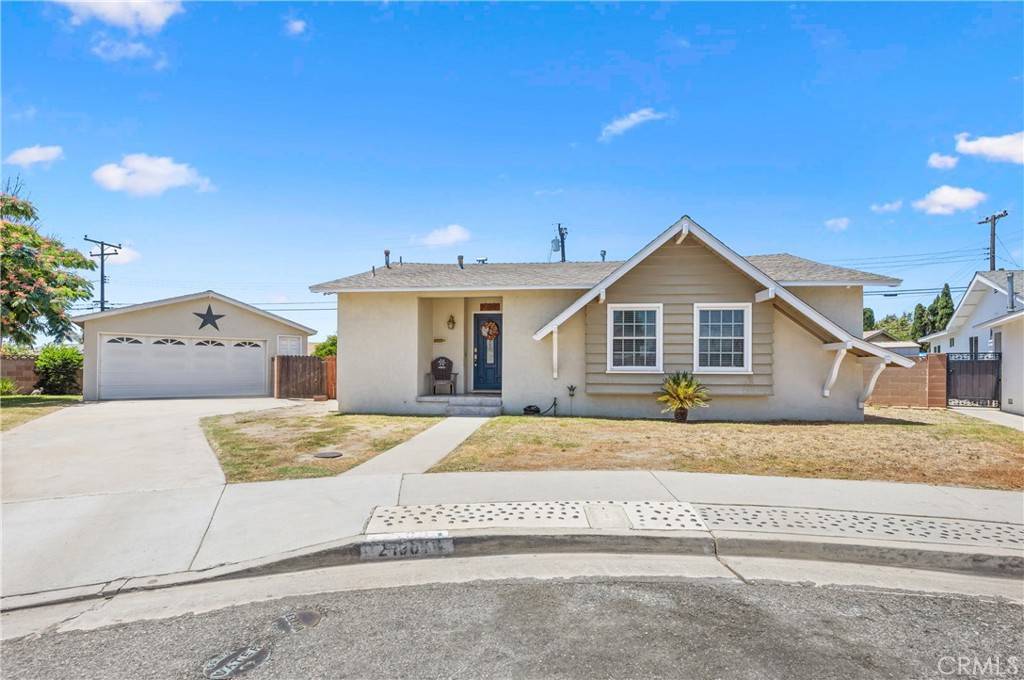 21001 Dalaman AVE, Lakewood, CA 90715