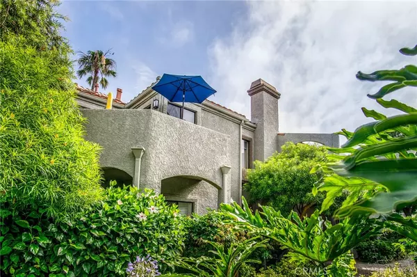 Huntington Beach, CA 92649,4852 Tiara DR #201