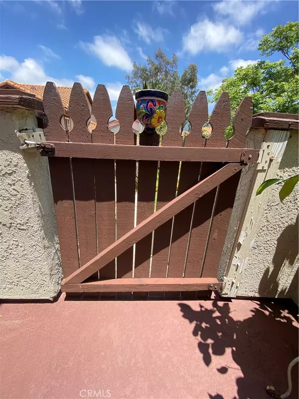 Rancho Santa Margarita, CA 92688,30 Flor del sol #21