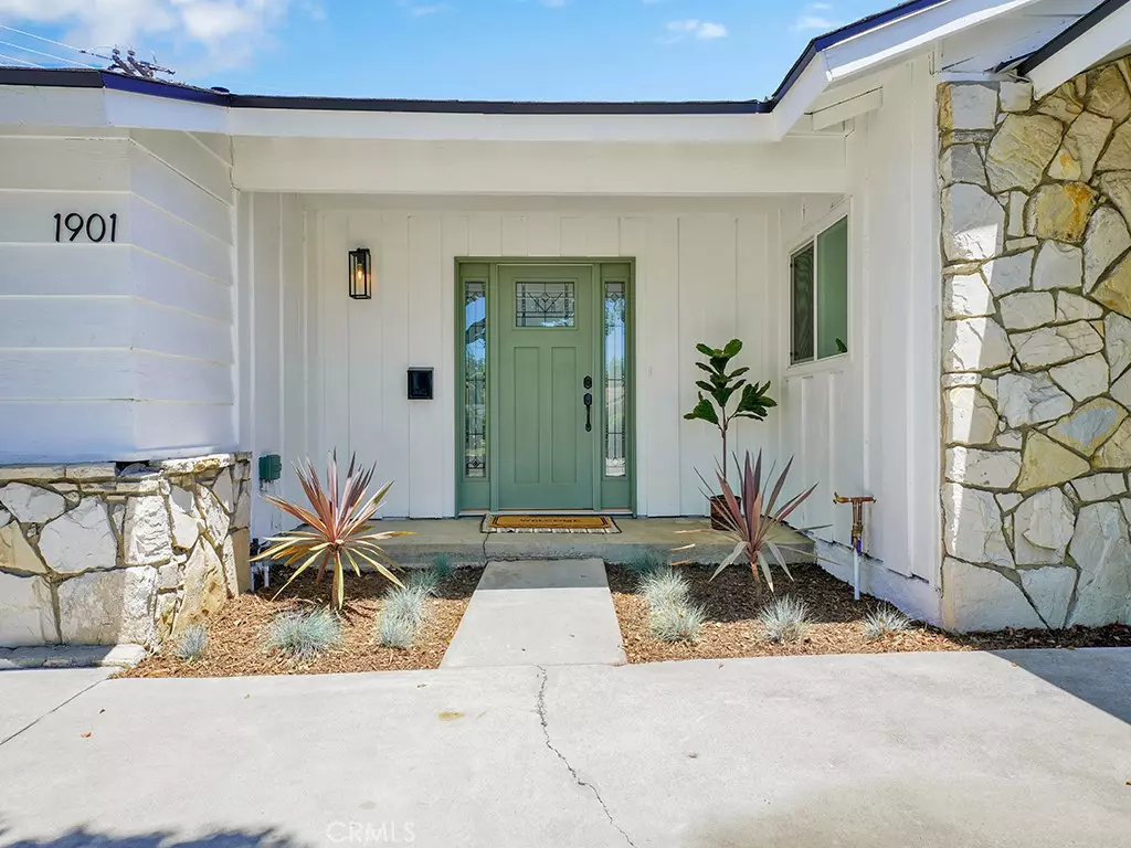 Fullerton, CA 92835,1901 Evergreen AVE