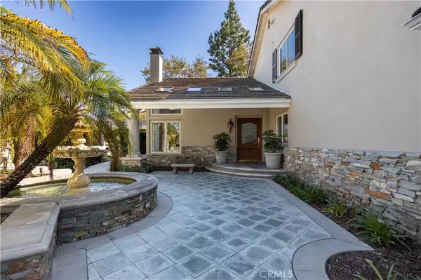 Anaheim Hills, CA 92807,700 S Teal CIR