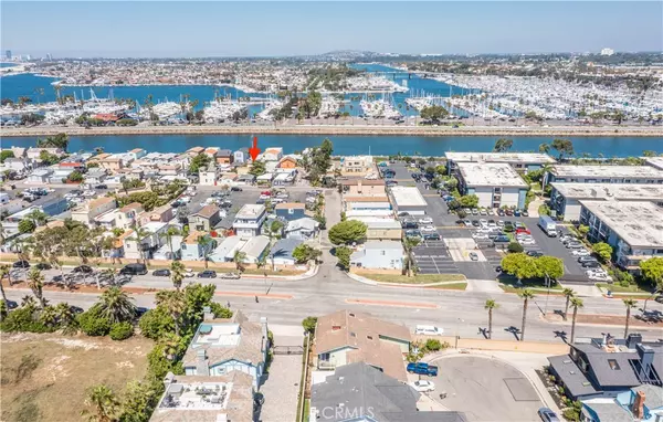 Seal Beach, CA 90740,88 Riversea RD