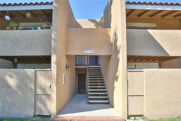 1101 W Macarthur BLVD #248, Santa Ana, CA 92707