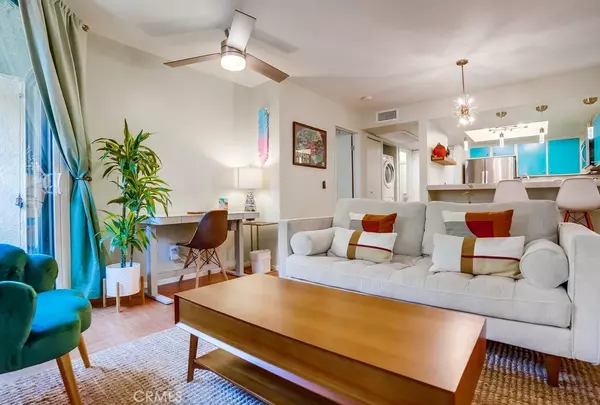 Long Beach, CA 90802,1237 E 6th ST #103