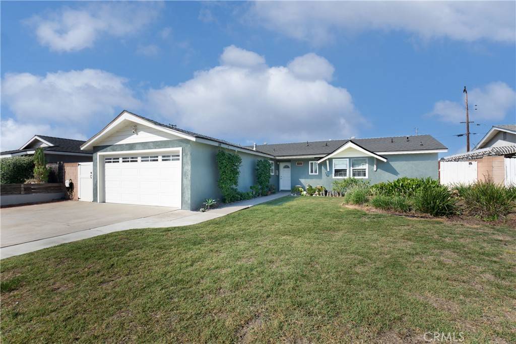 7943 La Mona CIR, Buena Park, CA 90620