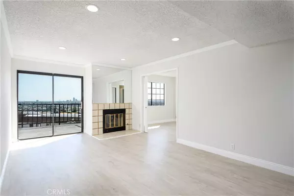 Signal Hill, CA 90755,2599 Walnut AVE #337