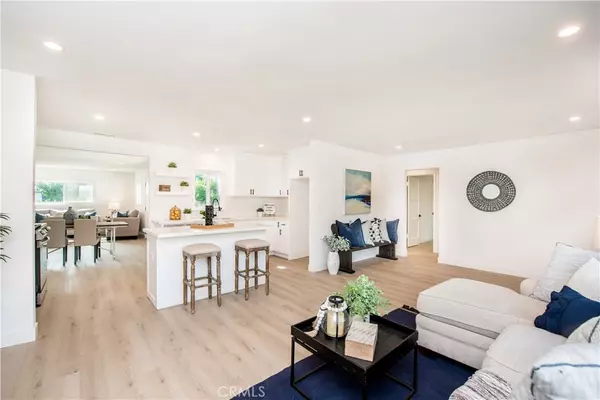 Santa Ana, CA 92707,1130 W Saint Andrew PL