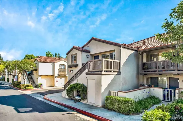 192 S Cross Creek RD #G, Orange, CA 92869