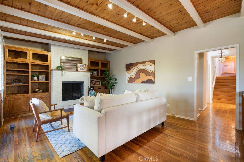 Pacific Palisades, CA 90272,748 Haverford AVE
