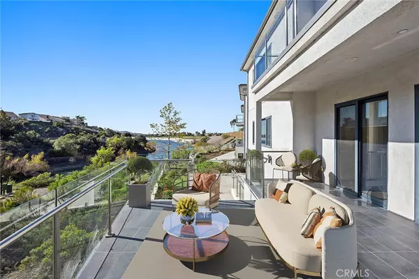 Anaheim Hills, CA 92807,7266 E Lake Crest LN