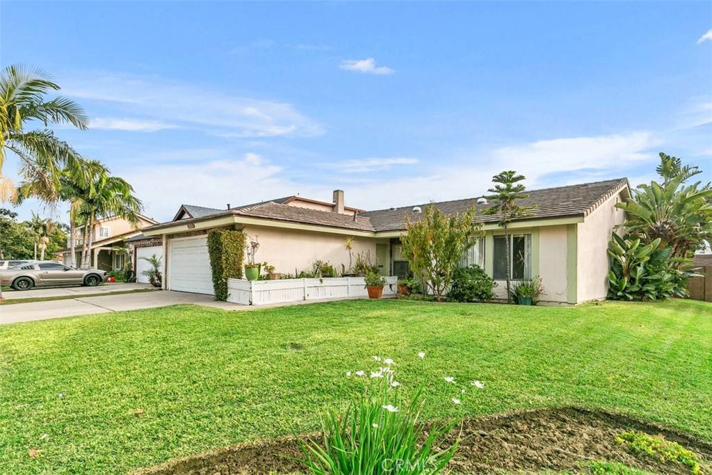 1220 E. 14th St, Santa Ana, CA 92701