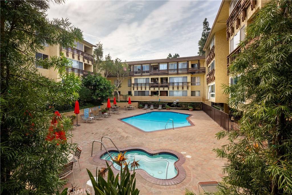6225 Canterbury DR #206, Culver City, CA 90230