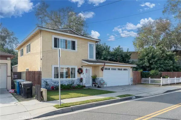 Lawndale, CA 90260,4622 W 156th ST