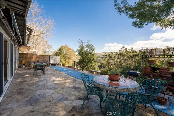 6550 E Paseo Alcazaa, Anaheim Hills, CA 92807