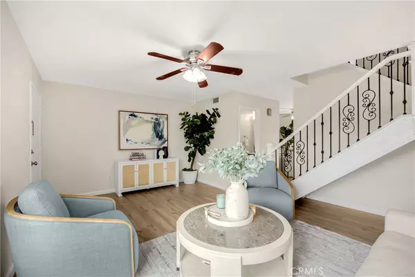 Orange, CA 92869,11695 Blackthorn LN