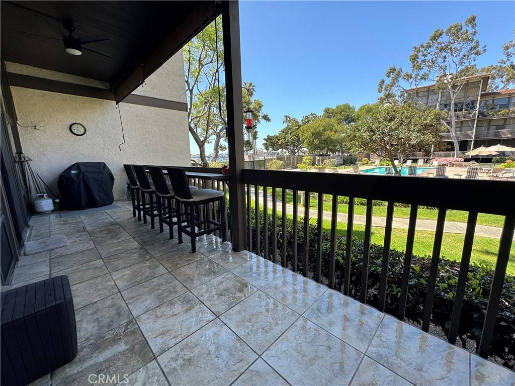 Long Beach, CA 90803,6111 Marina Pacifica DR S