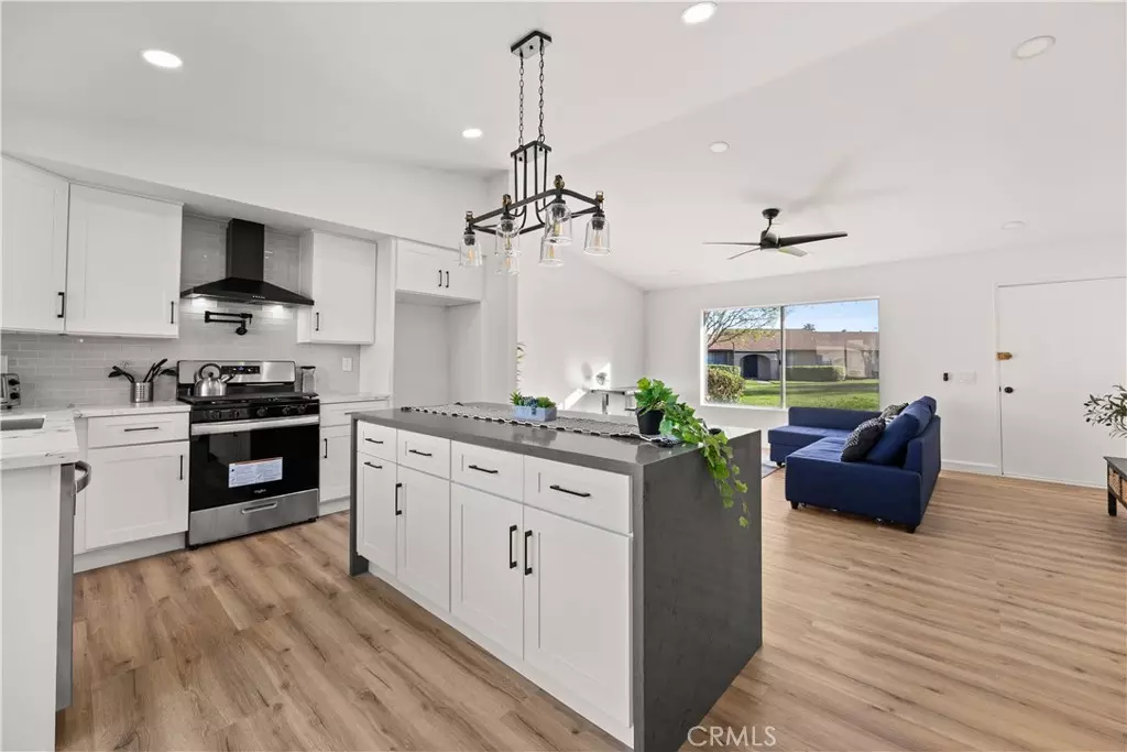 Riverside, CA 92504,5050 Brooklawn PL