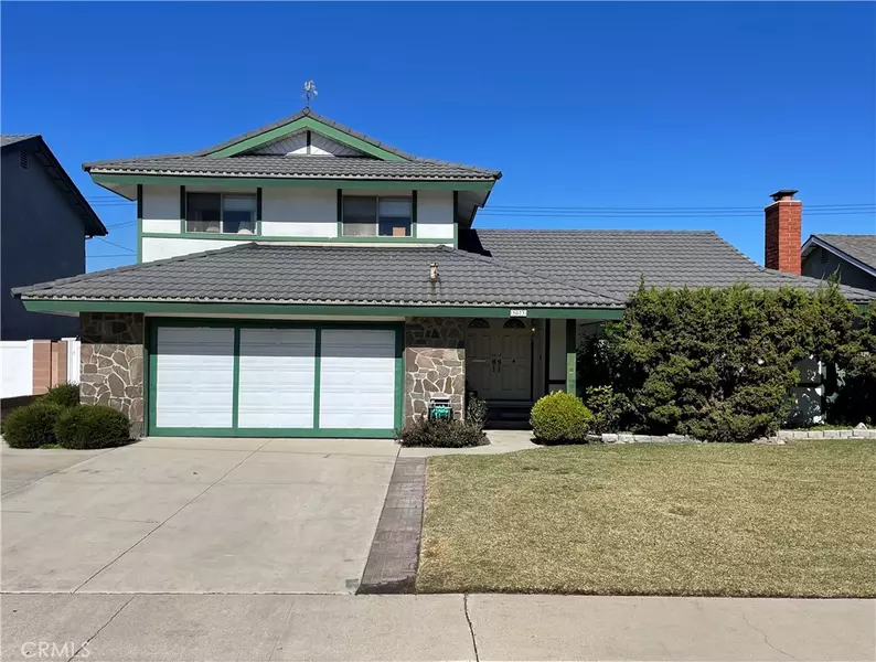 5073 Melbourne Dr, Cypress, CA 90630