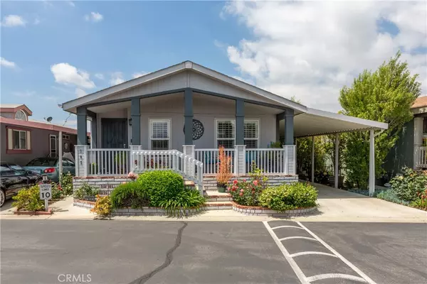 Los Alamitos, CA 90720,10681 Oak ST #107