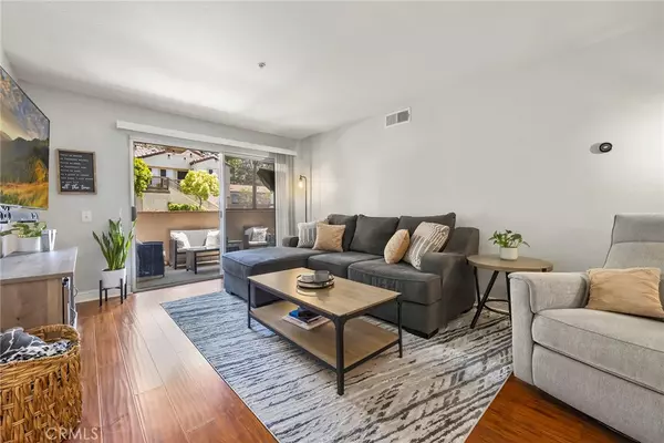 Orange, CA 92869,152 S Cross Creek RD #D