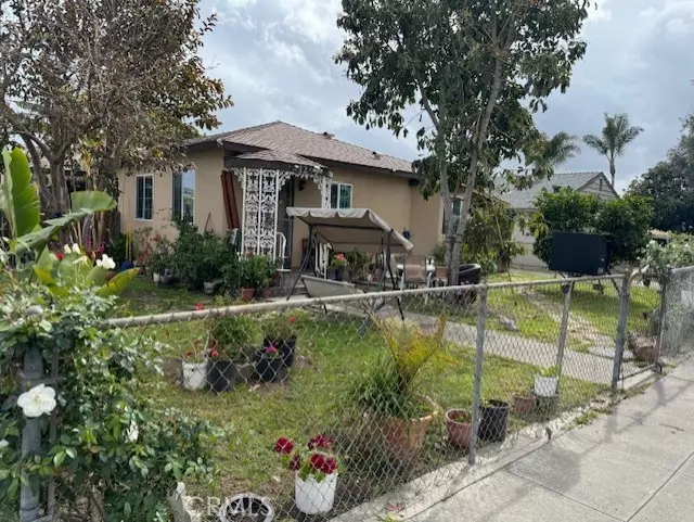 Santa Ana, CA 92707,126 E Berkeley ST