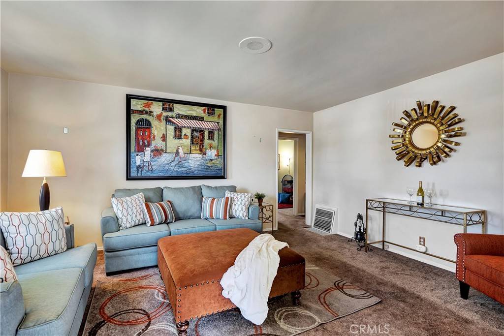 Long Beach, CA 90815,2151 Euclid AVE