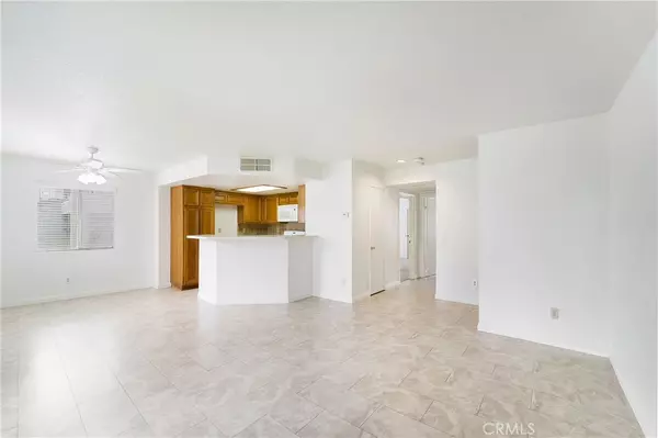 Corona, CA 92882,2608 Avenida Del #E104
