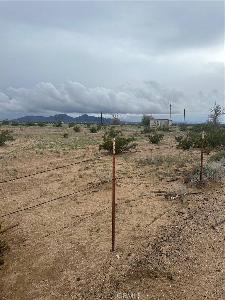 Blythe, CA 92225,18441 Blythe WAY