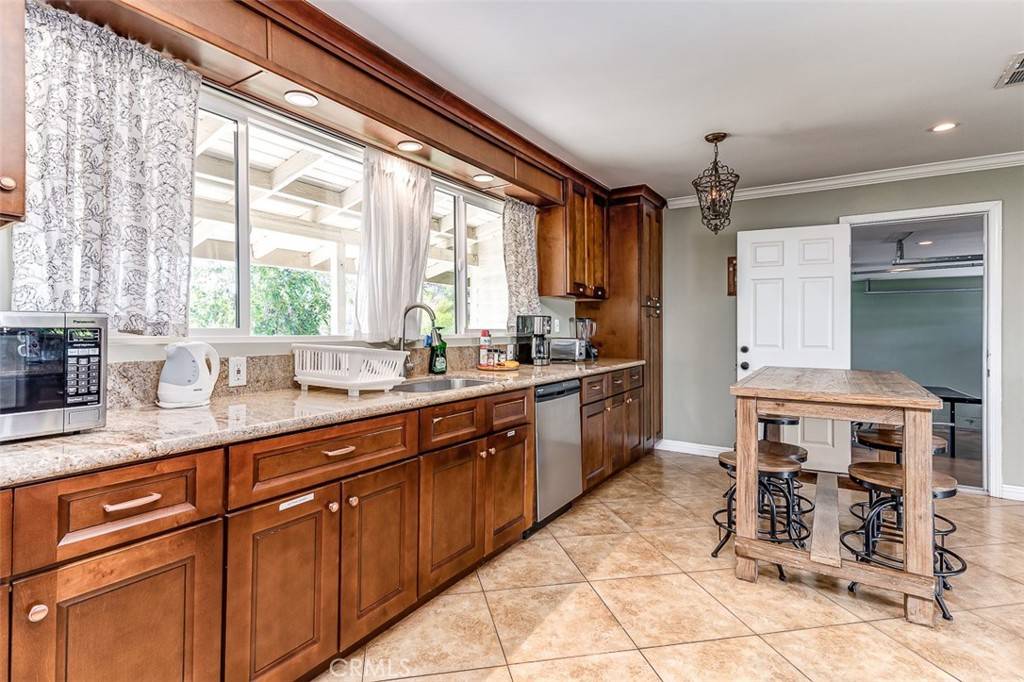 1182 W Wakefield AVE, Anaheim, CA 92802