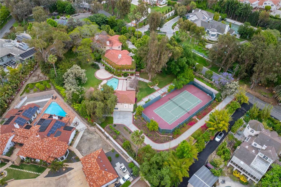 222 S Peralta Hills DR, Anaheim Hills, CA 92807