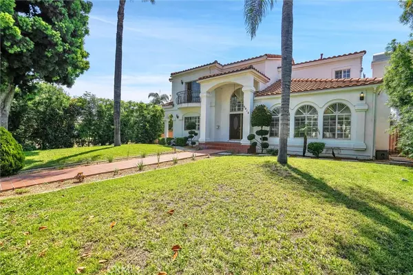 Downey, CA 90240,9014 Paramount BLVD