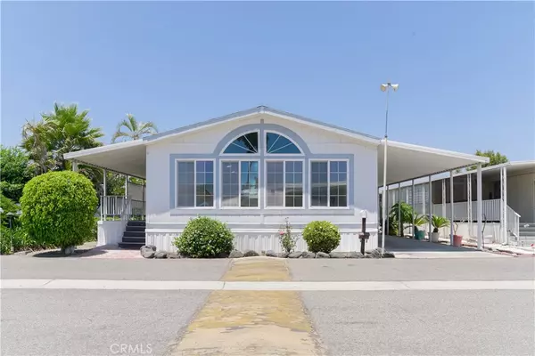 Anaheim, CA 92801,18 Pine Via