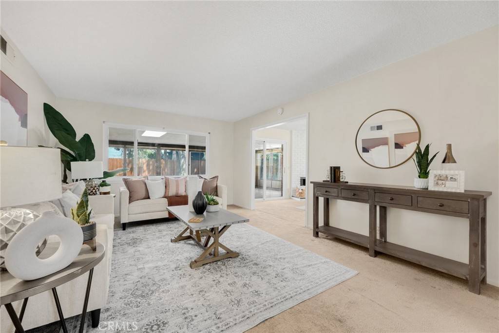 La Habra, CA 90631,1240 Brass Lantern DR